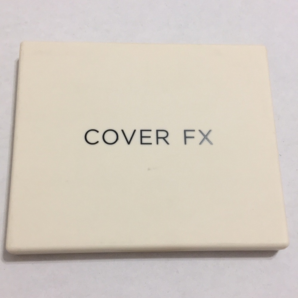 Cover FX Perfector face palette in light-medium